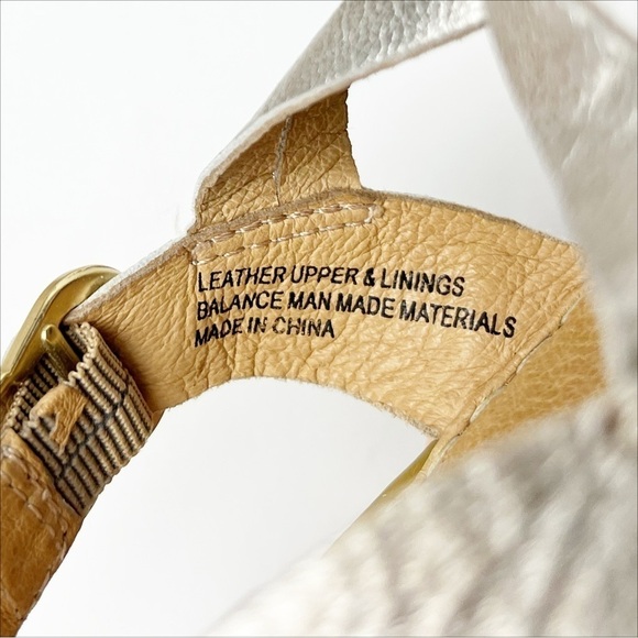 Born Lake Sandals 9M metallic leather braided flat buckle boho neutral strappy - Picture 9 of 12